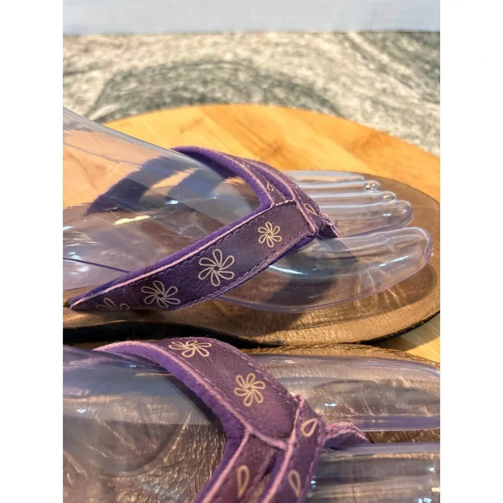 Keen Waimea Purple Leather Floral Embroidered Flip Flop Sandals Womens 8 1004660